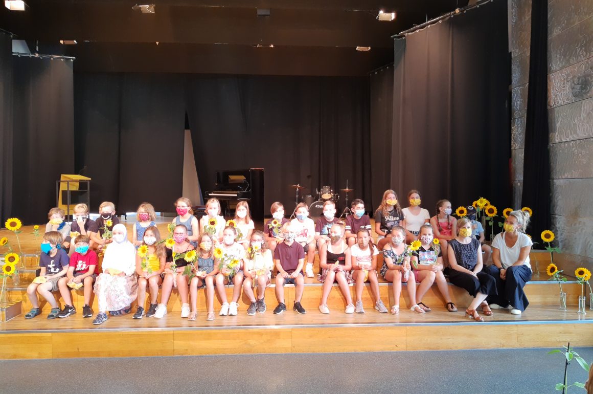 „Wachsen wie die Sonnenblumen“ – Wir begrüßen unsere 106 neuen Schülerinnen und Schüler der 5. Klassen
