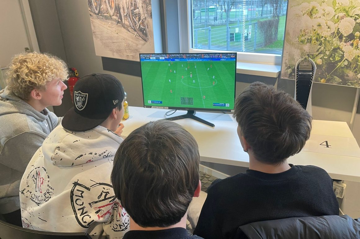 Das FIFA-Turnier beim SC Preußen Münster: KANT-Schüler auf den Spuren des FC Liverpool