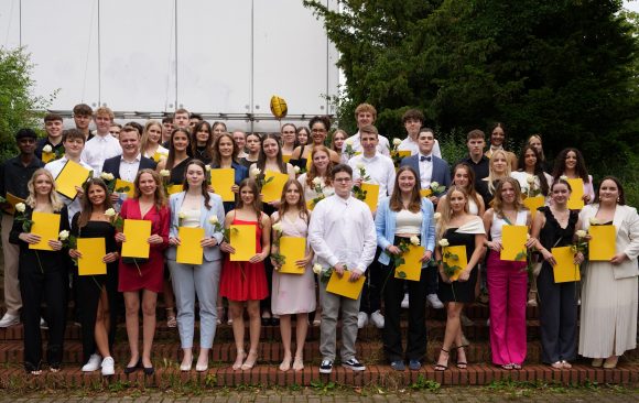Abitur 2024 Immanuel Kant Gymnasium Wir gratulieren unseren Abiturientinnen und Abiturienten