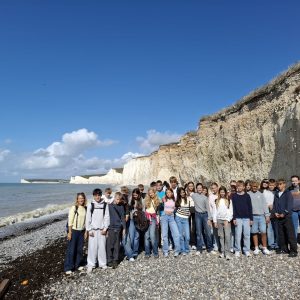 Die Klasse 8b grüßt von ihrer Klassenfahrt aus Eastbourne
