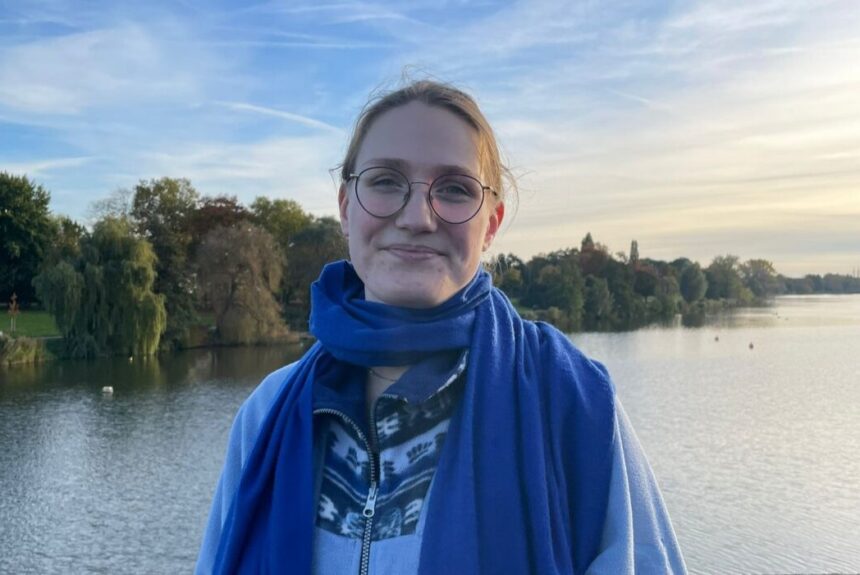 Wir begrüßen unsere neue Fremdsprachenassistentin Laura Töcker