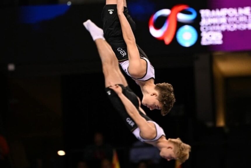 Michael und Tobias Leitner bei der Trampolin Jugend-WM in Pamplona, Spanien