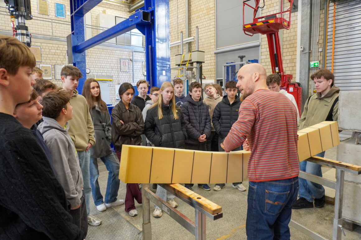 260327_Kant Gym-5 Bauingenieurwesen live: KANT-Schüler zu Gast an der FH Münster