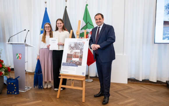 Erster Platz beim Kunstwettbewerb „Checkst Du?!“ – Preisverleihung in Düsseldorf