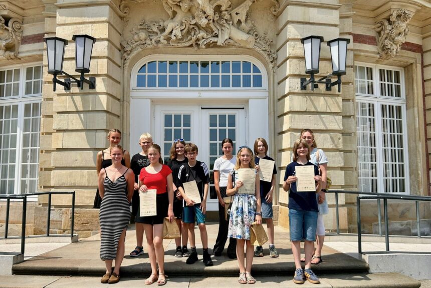 5ee1a63d-7f6c-436b-8938-e55cd02c6b76(1) Forder-Förder-Projekt: Überzeugende Präsentationen im Schloss Münster