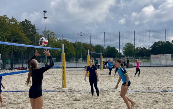IMG_1775 Erfolgreicher Einsatz bei den Beachvolleyball-Stadtmeisterschaften